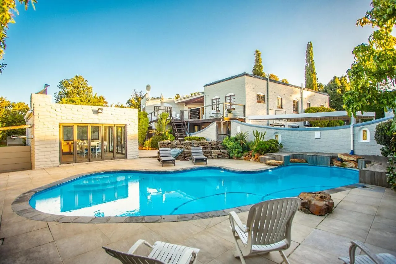 Villa Luisa: Sun-Filled Hidden Gem With Pool. Cape Town