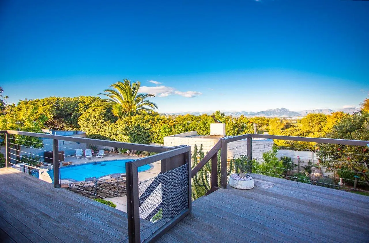 Villa Luisa: Sun-Filled Hidden Gem With Pool. Cape Town